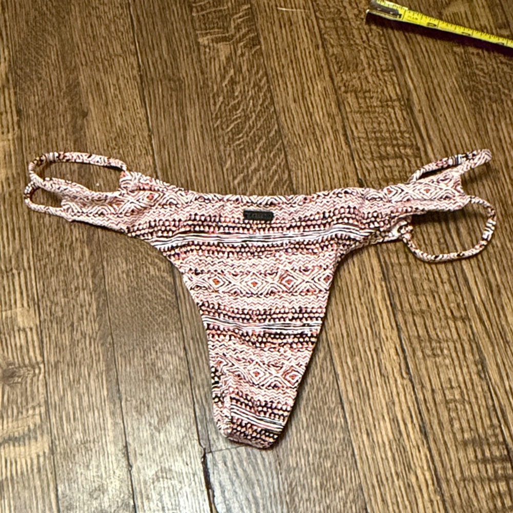 Volcom Itsy Patterned Bikini Bottom - Picture 3 of 8
